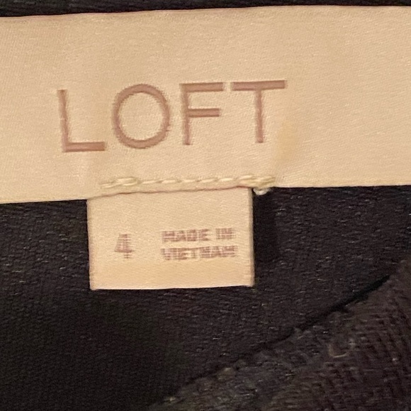 Maternity Dress  by Ann Taylor Loft with 3/4 sleeves with ties. Black Size 4. - Picture 7 of 8